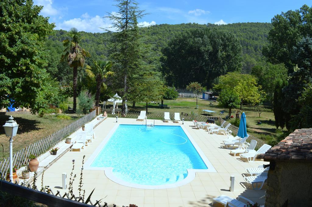 サレルヌ Domaine De La Provenc'Aneヴィラ 部屋 写真