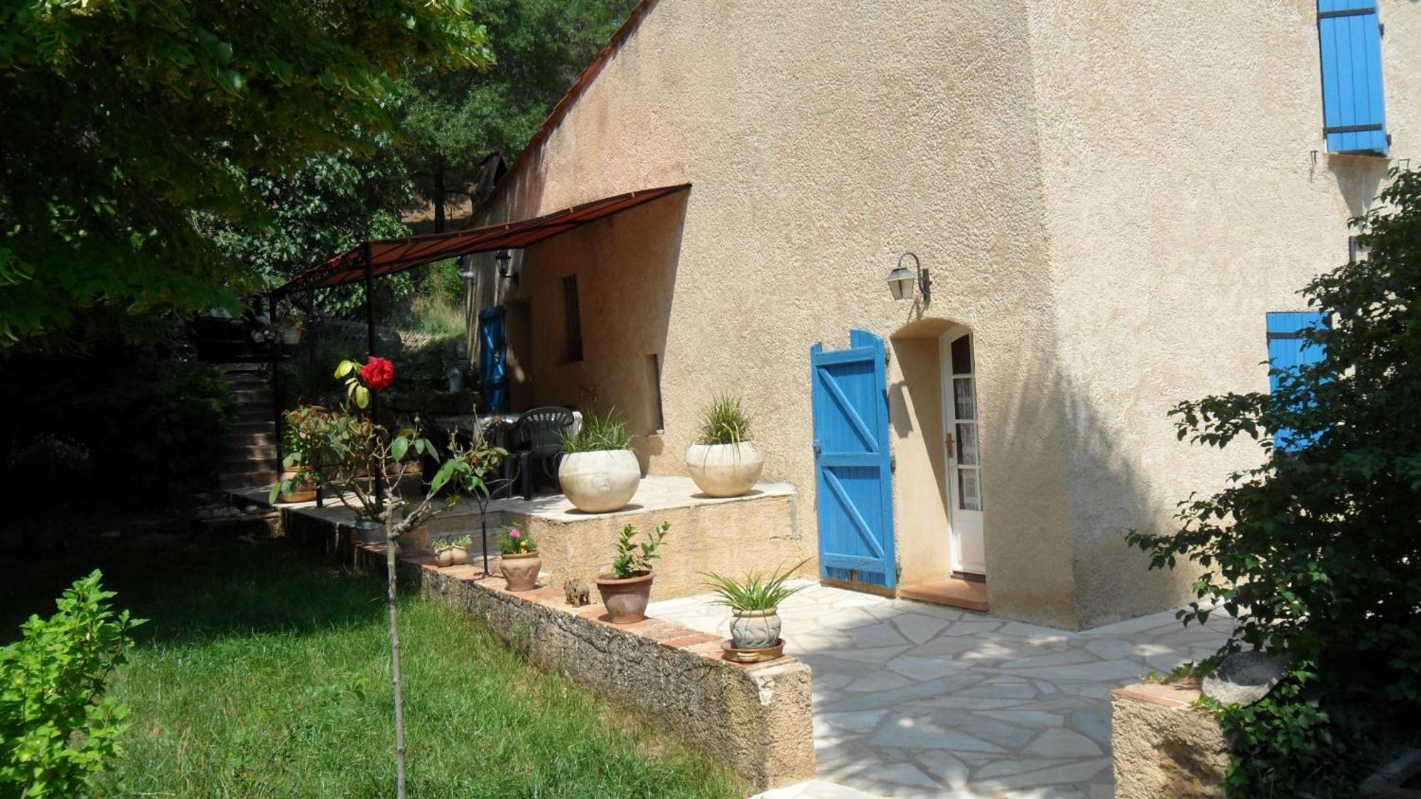 サレルヌ Domaine De La Provenc'Aneヴィラ 部屋 写真