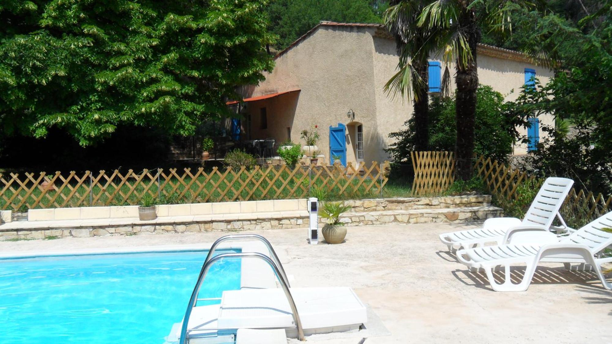 サレルヌ Domaine De La Provenc'Aneヴィラ 部屋 写真
